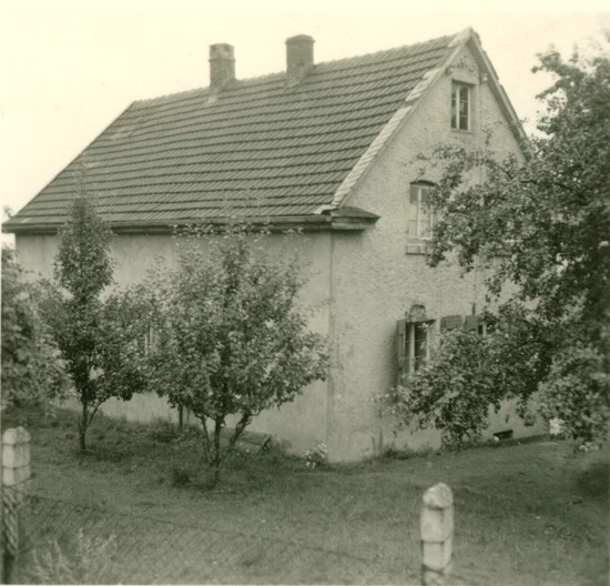  A black and white photo of the Vohwinkel Church.
