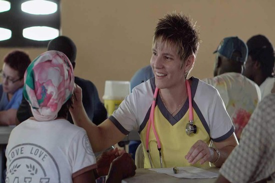 A Seventh-day Adventist doctor with a patient in the hospital